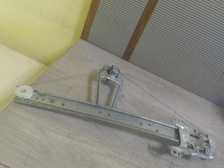 bontott SUZUKI MARUTI Jobb hátsó Ablakemelő Szerkezet (Mechanikus)