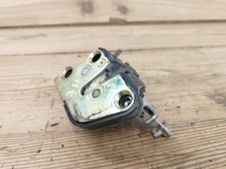 bontott SUZUKI MARUTI Jobb hátsó Ajtózár