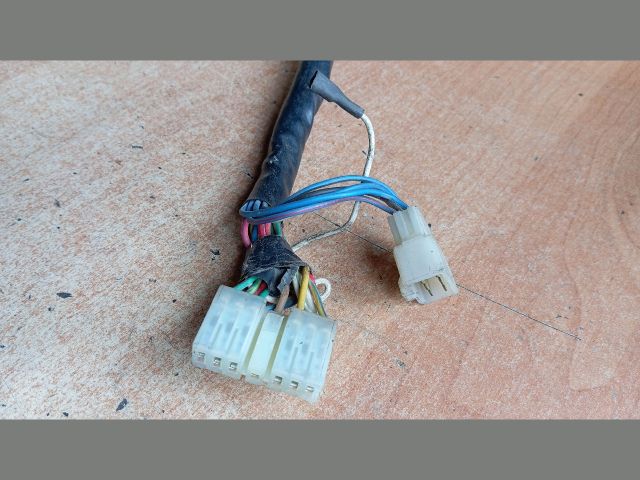 bontott SUZUKI MARUTI Komplett Kormánykapcsoló (Bajuszkapcsoló)