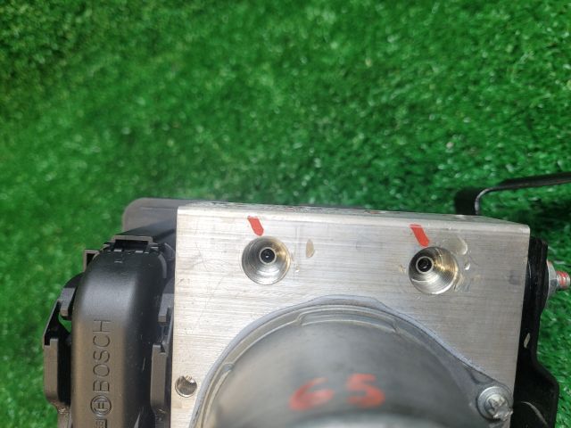 bontott SUZUKI S-CROSS ABS Kocka