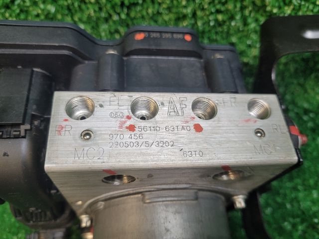 bontott SUZUKI S-CROSS ABS Kocka