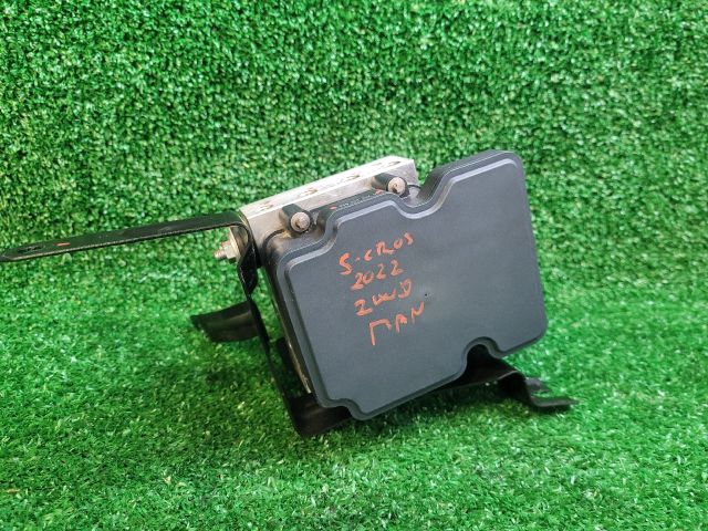 bontott SUZUKI S-CROSS ABS Kocka