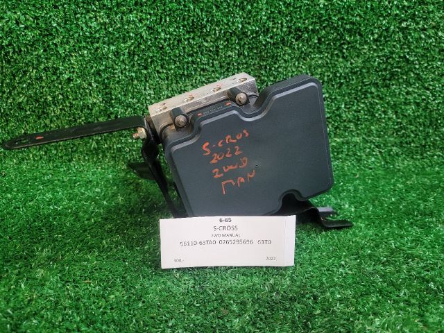 bontott SUZUKI S-CROSS ABS Kocka