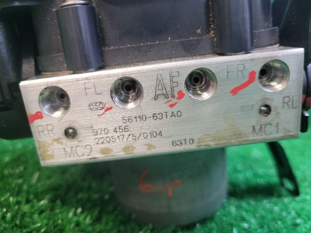 bontott SUZUKI S-CROSS ABS Kocka