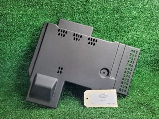 bontott SUZUKI S-CROSS Akkumulátor Fedél