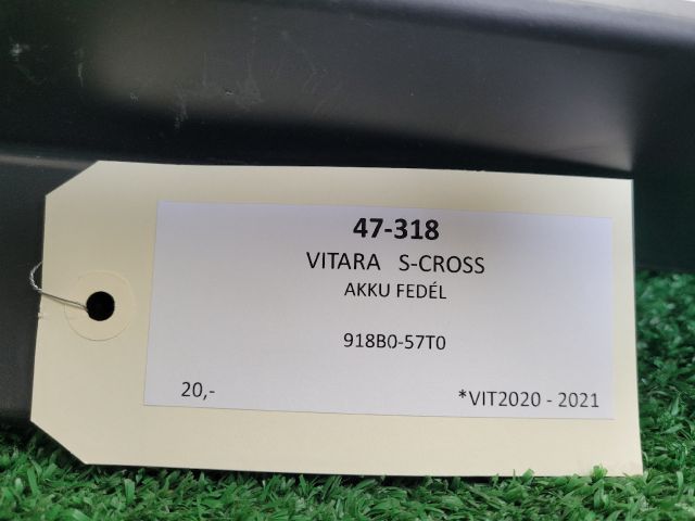 bontott SUZUKI S-CROSS Akkumulátor Fedél