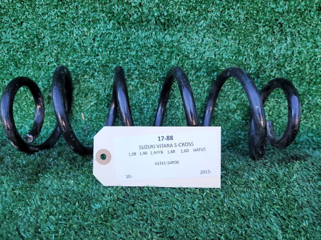 bontott SUZUKI S-CROSS Hátsó Rugó
