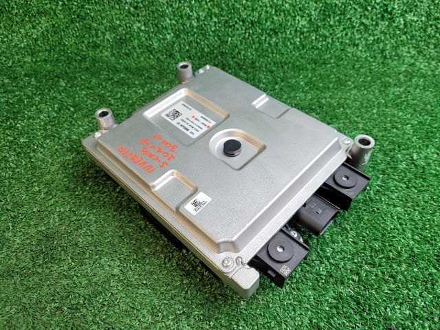 bontott SUZUKI S-CROSS Hybrid Inverter