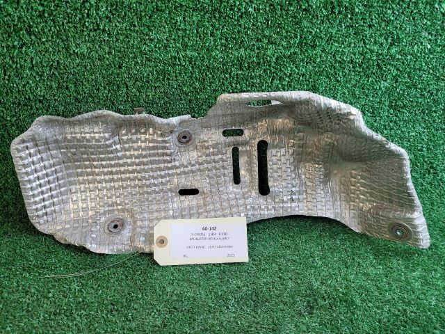 bontott SUZUKI S-CROSS Katalizátor Hővédő Lemez