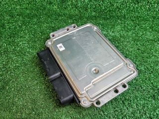 bontott SUZUKI S-CROSS Motorvezérlő