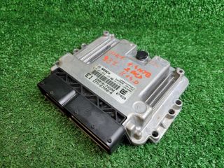 bontott SUZUKI S-CROSS Motorvezérlő