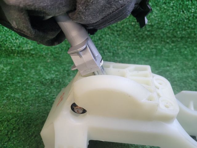 bontott SUZUKI S-CROSS Váltó Kulissza