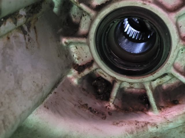 bontott SUZUKI S-CROSS Váltó (Mechanikus)