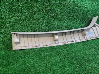 bontott SUZUKI S-CROSS Bal A Oszlop Burkolat