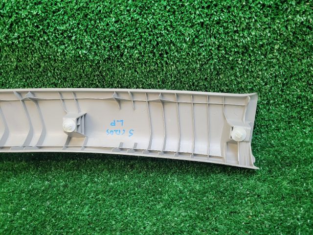 bontott SUZUKI S-CROSS Bal A Oszlop Burkolat