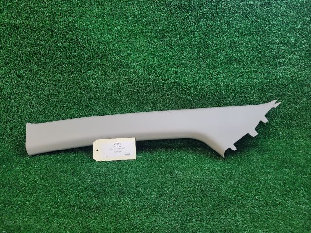 bontott SUZUKI S-CROSS Bal A Oszlop Burkolat