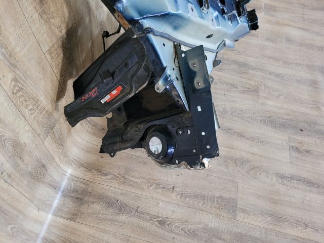 bontott SUZUKI S-CROSS Bal A Oszlop