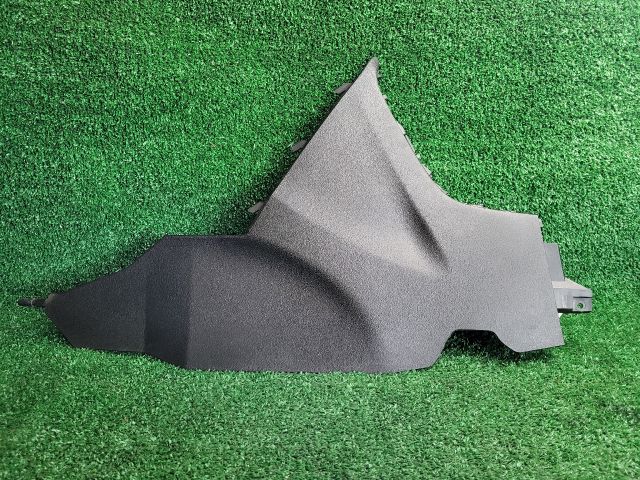 bontott SUZUKI S-CROSS Bal Alsó Műszerfal Burkolat