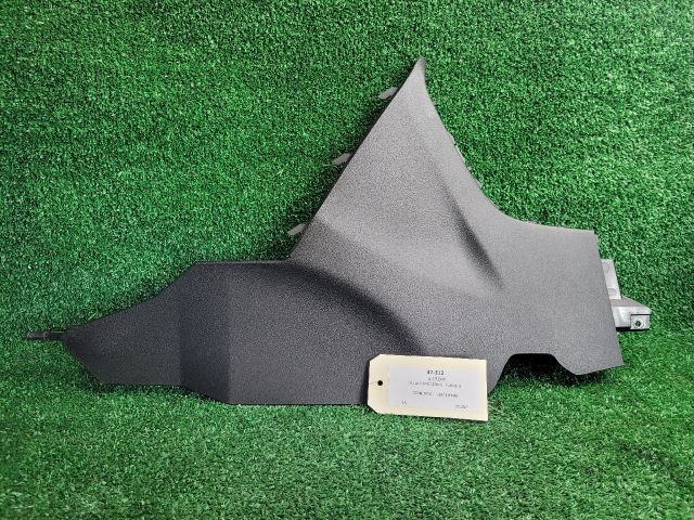 bontott SUZUKI S-CROSS Bal Alsó Műszerfal Burkolat