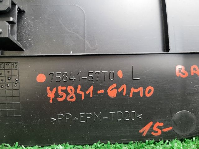 bontott SUZUKI S-CROSS Bal Alsó Műszerfal Burkolat