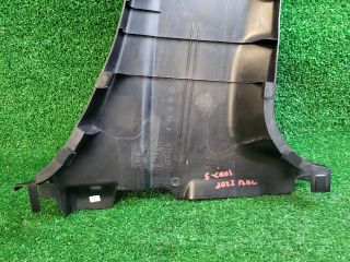 bontott SUZUKI S-CROSS Bal B Oszlop Burkolat