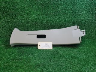 bontott SUZUKI S-CROSS Bal B Oszlop Burkolat