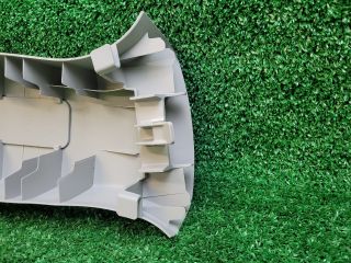 bontott SUZUKI S-CROSS Bal B Oszlop Burkolat