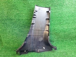 bontott SUZUKI S-CROSS Bal B Oszlop Burkolat