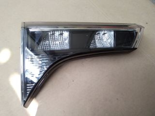 bontott SUZUKI S-CROSS Bal Belső Hátsó Lámpa