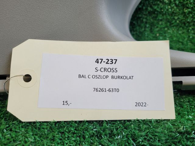 bontott SUZUKI S-CROSS Bal C Oszlop Burkolat