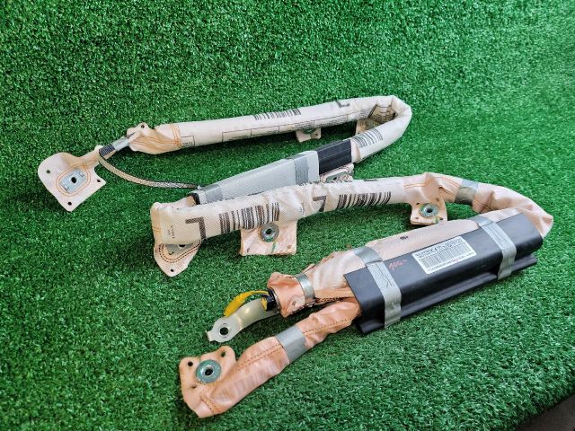 bontott SUZUKI S-CROSS Bal első Függöny Légzsák