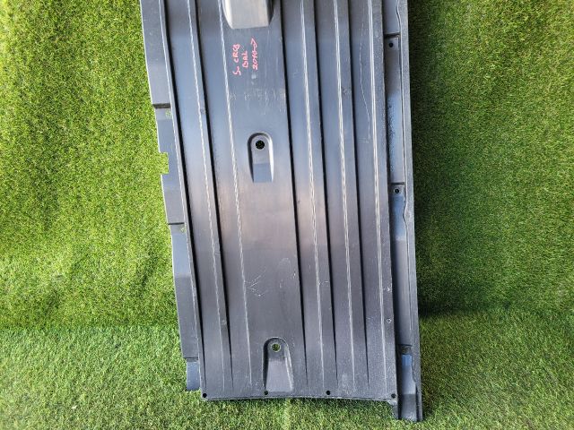 bontott SUZUKI S-CROSS Bal Fenéklemez