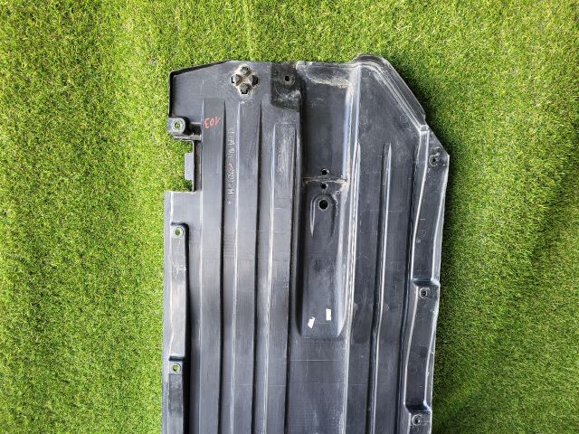 bontott SUZUKI S-CROSS Bal Fenéklemez