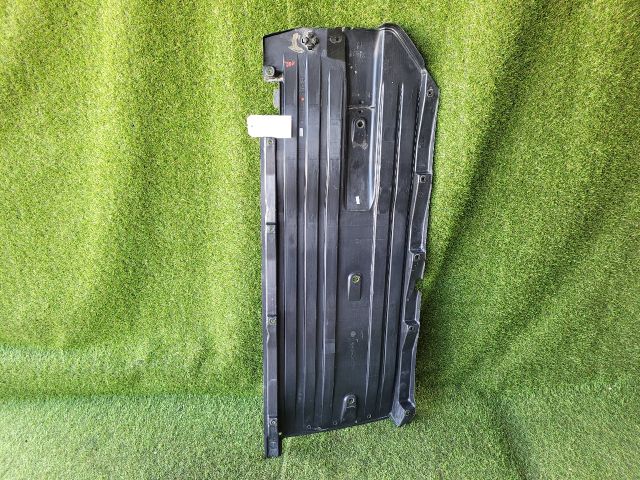 bontott SUZUKI S-CROSS Bal Fenéklemez