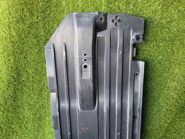 bontott SUZUKI S-CROSS Bal Fenéklemez