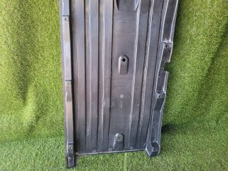 bontott SUZUKI S-CROSS Bal Fenéklemez