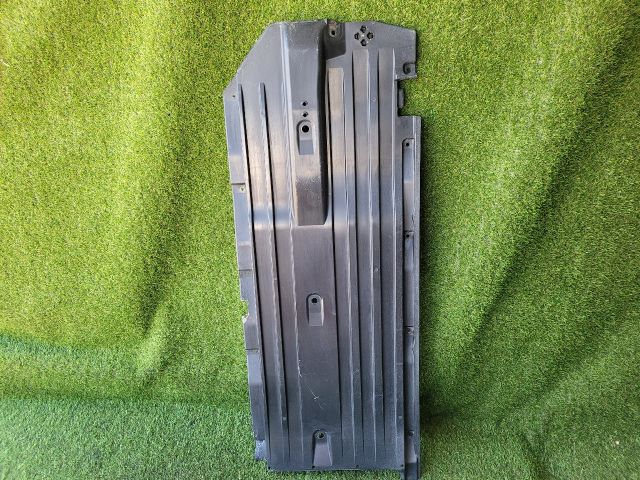 bontott SUZUKI S-CROSS Bal Fenéklemez