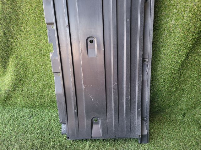 bontott SUZUKI S-CROSS Bal Fenéklemez