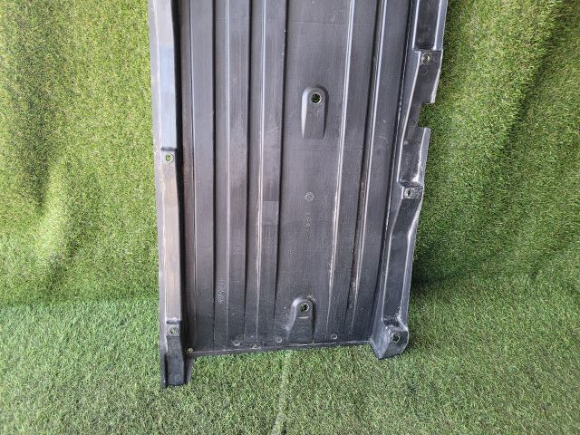 bontott SUZUKI S-CROSS Bal Fenéklemez