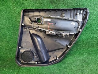 bontott SUZUKI S-CROSS Bal hátsó Ajtó Kárpit