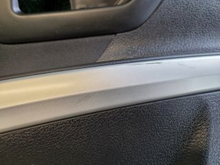 bontott SUZUKI S-CROSS Bal hátsó Ajtó Kárpit