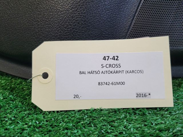 bontott SUZUKI S-CROSS Bal hátsó Ajtó Kárpit