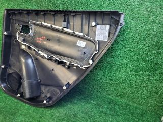 bontott SUZUKI S-CROSS Bal hátsó Ajtó Kárpit