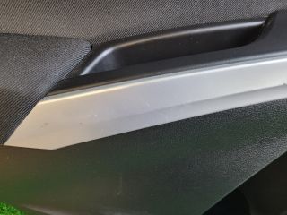 bontott SUZUKI S-CROSS Bal hátsó Ajtó Kárpit