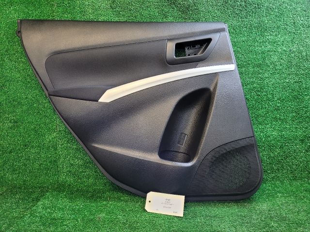 bontott SUZUKI S-CROSS Bal hátsó Ajtó Kárpit