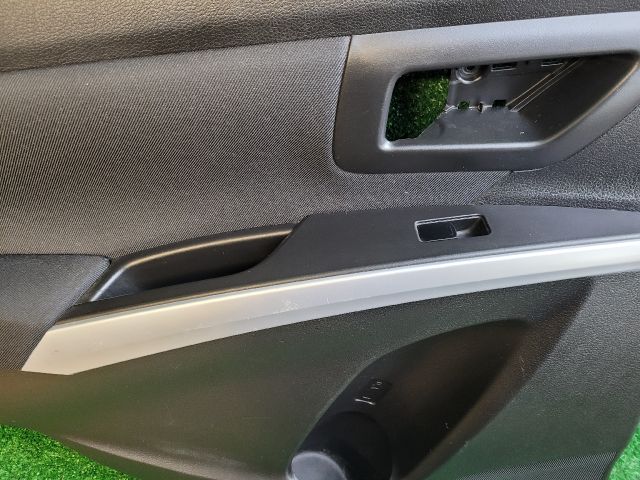 bontott SUZUKI S-CROSS Bal hátsó Ajtó Kárpit