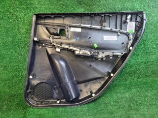 bontott SUZUKI S-CROSS Bal hátsó Ajtó Kárpit