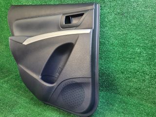 bontott SUZUKI S-CROSS Bal hátsó Ajtó Kárpit