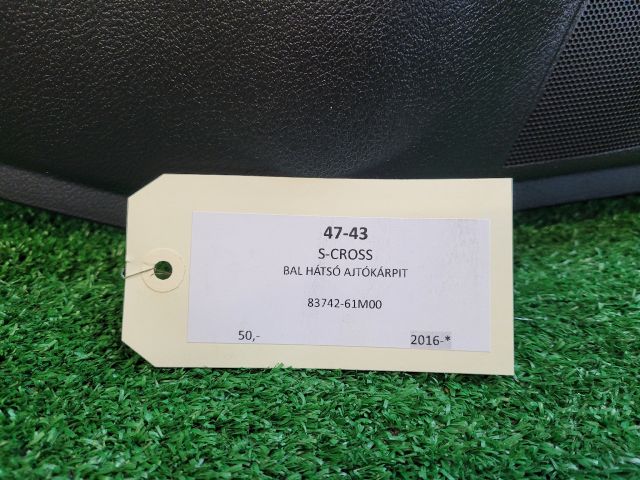 bontott SUZUKI S-CROSS Bal hátsó Ajtó Kárpit
