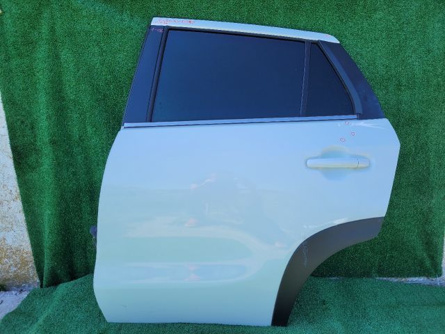 bontott SUZUKI S-CROSS Bal hátsó Ajtó (Üres lemez)